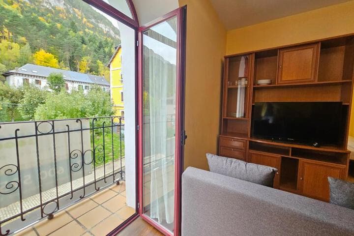 Apartamentos Canfranc 3000 photo 2
