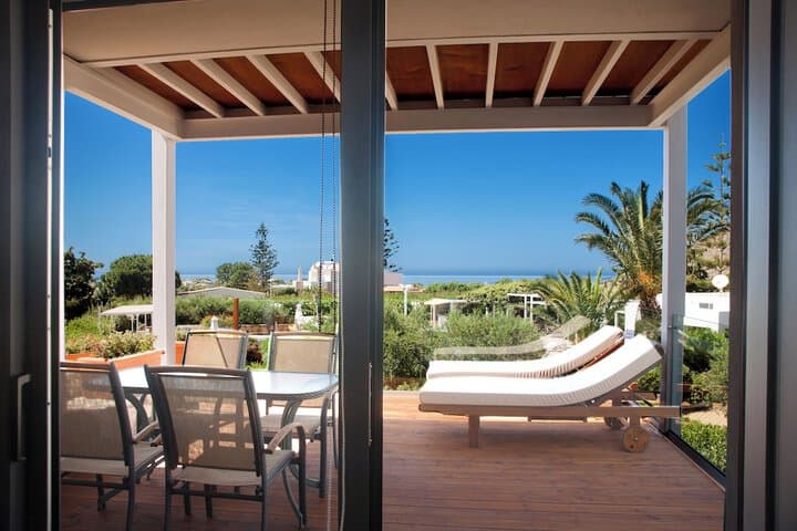 Stavros destination view