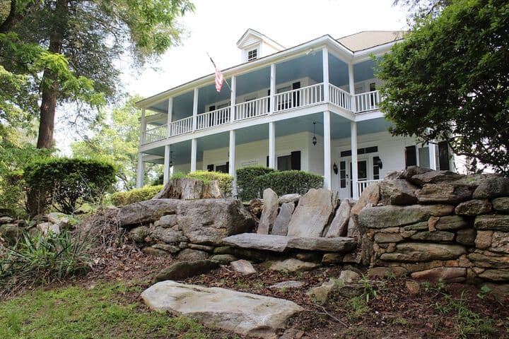The Sautee Inn Bed & Breakfast photo 4