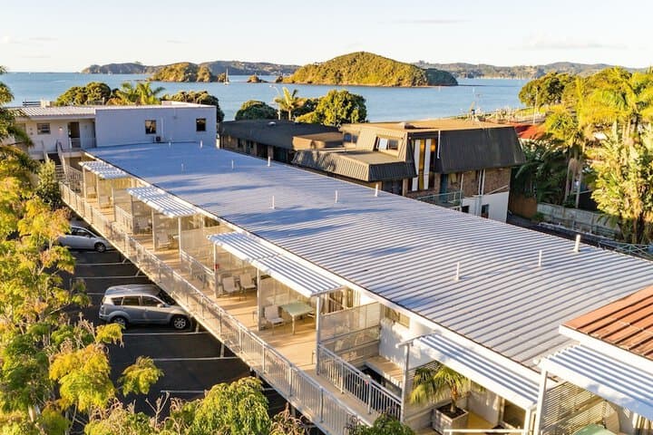 Sea Spray Suites Heritage Collection photo 2