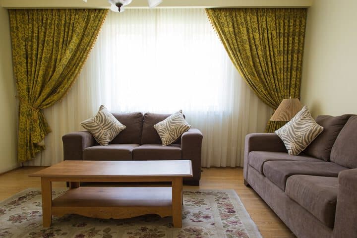 Charlton Suites Guest House photo 5
