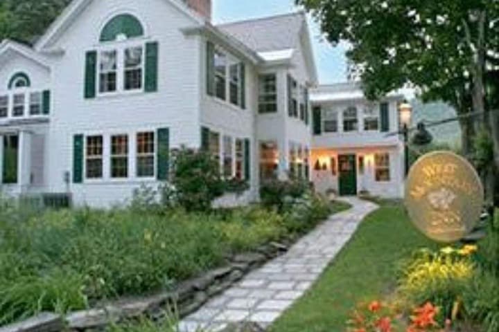 Arlingtons West Mountain Inn photo 2