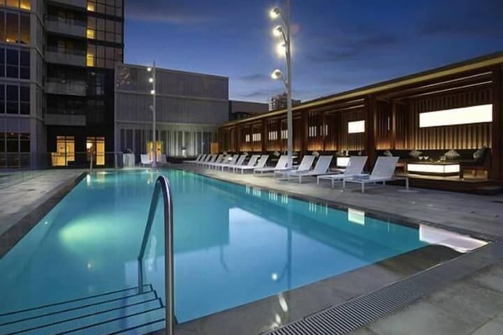 Applewood Suites Luxury 3 BDRM photo 3