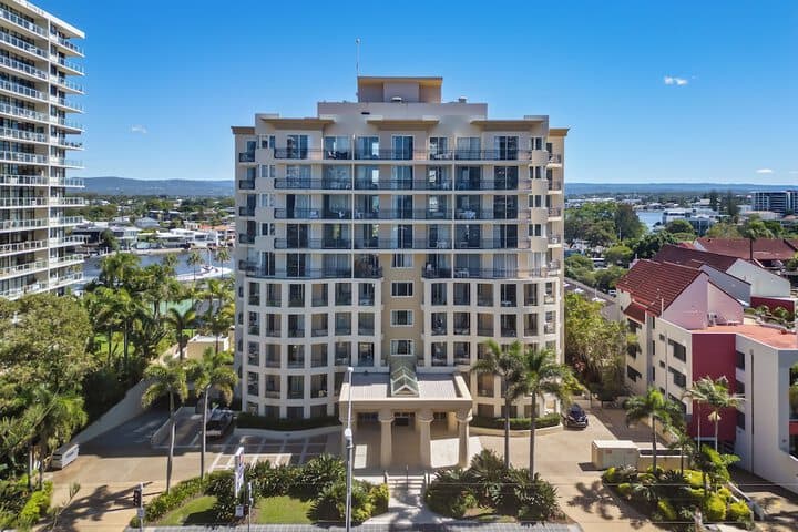 Palazzo Colonnades by Coastal Letting Co photo 4