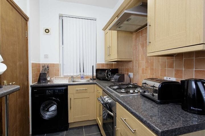 Park House Apartments photo 3