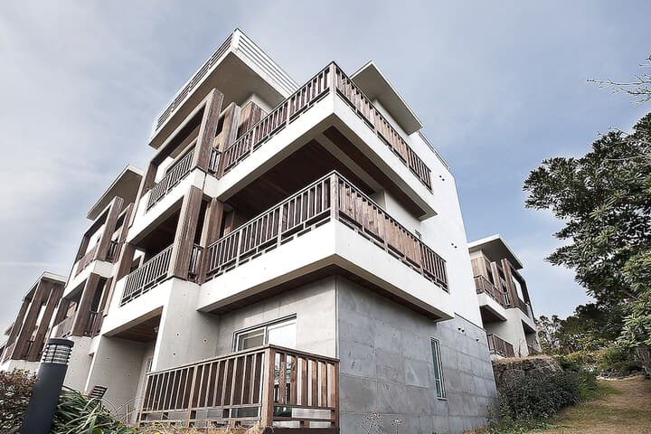 Jejueco Suites photo 2