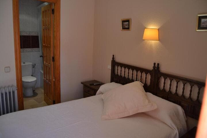 Hostal Los Claveles photo 4
