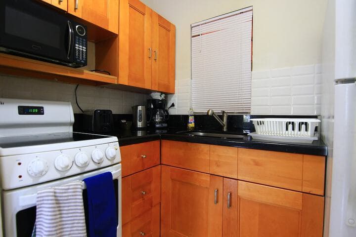 Sunny Isles Apartments photo 5
