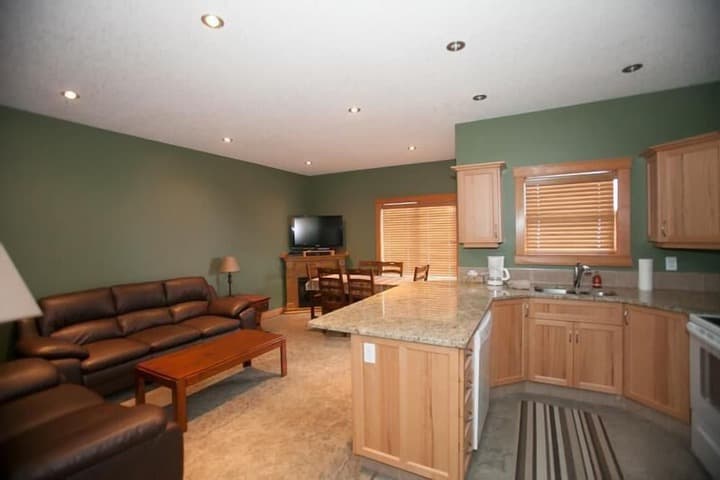 Brookside by Apex Accommodations photo 2