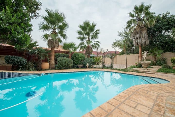 Sunset Manor Guest House photo 5