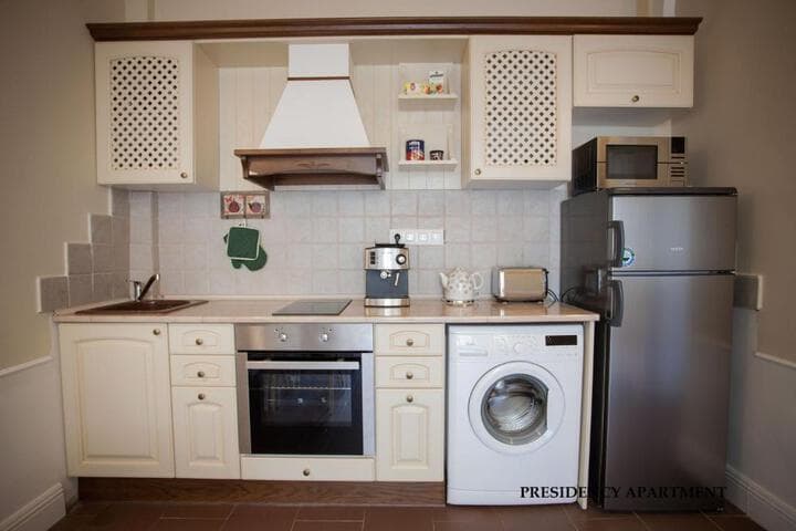 Presidency House Self Check in Apartments photo 5