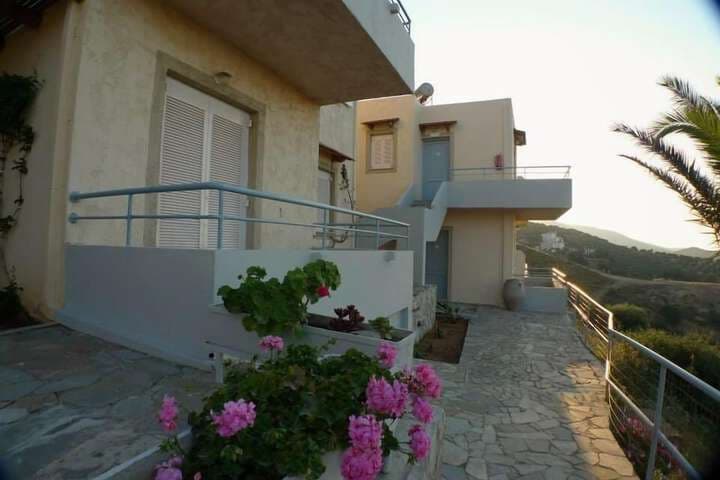 Bellair Village photo 3