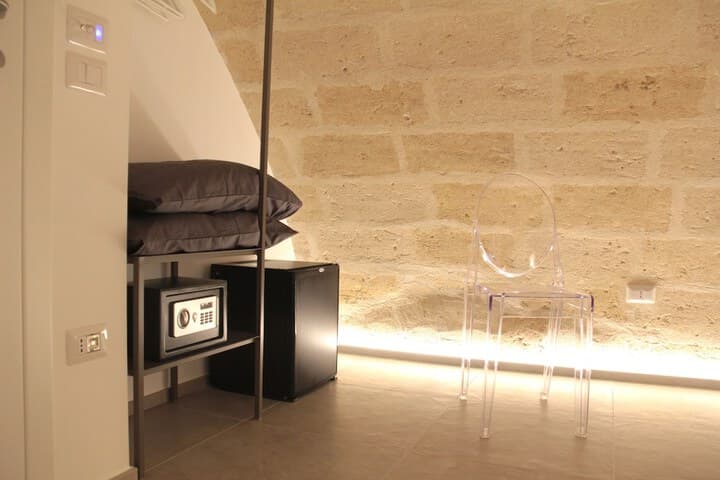 LAMIA Room Rentals photo 3