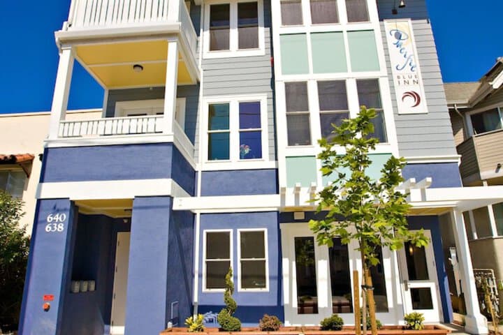 Pacific Blue Inn photo 3