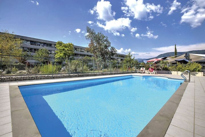 Montbonnot-Saint-Martin destination view