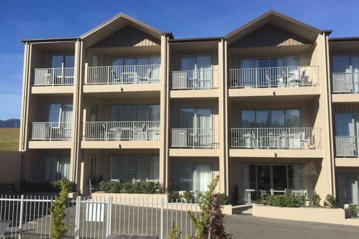 Clear Ridge Apartments photo 2