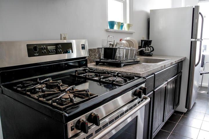Furnished Los Angeles Apartments photo 5