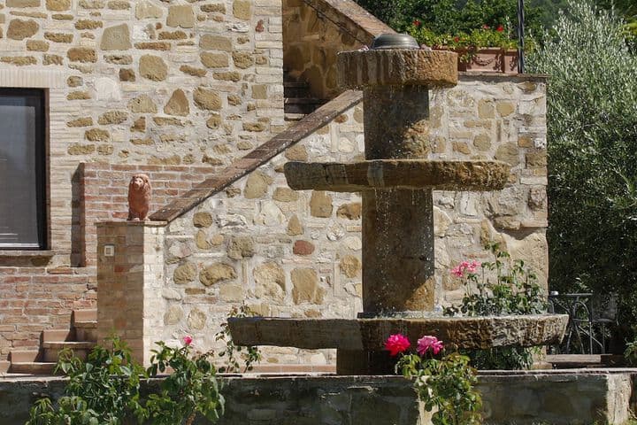 Santa Maria degli Ancillotti photo 4