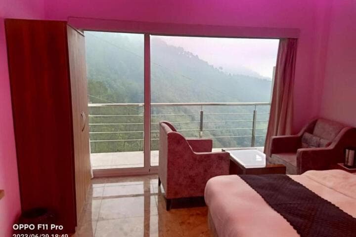 Hotel Candle Wood Shimla photo 4