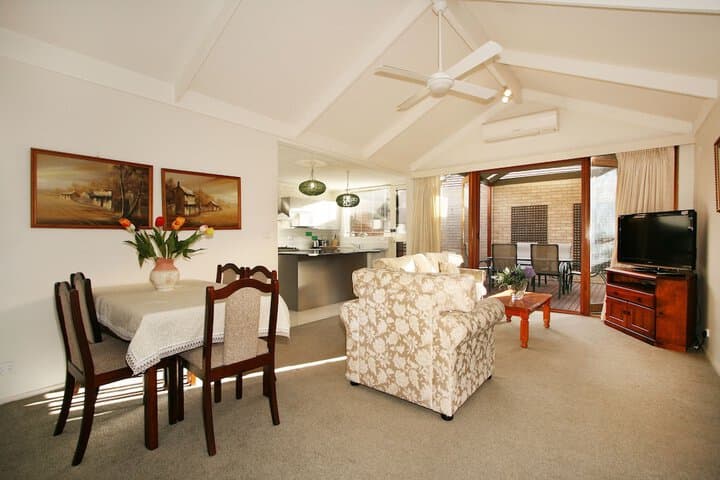 Wattle Holiday Rental photo 4