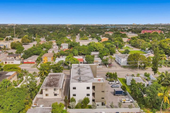 Renzzi Wynwood Apartments photo 4