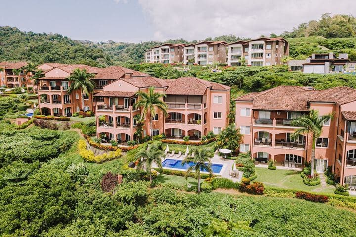 CR Luxury Los Sueños Condos photo 3