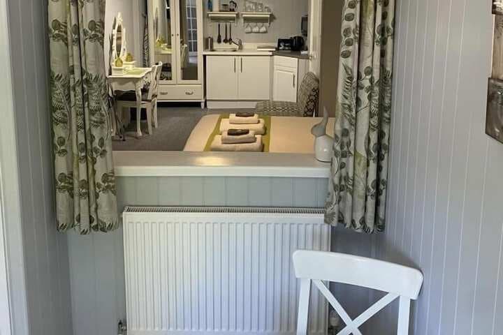 Petherton Cottage Studios photo 3