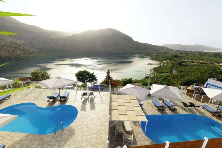 Lake View Suites photo 5