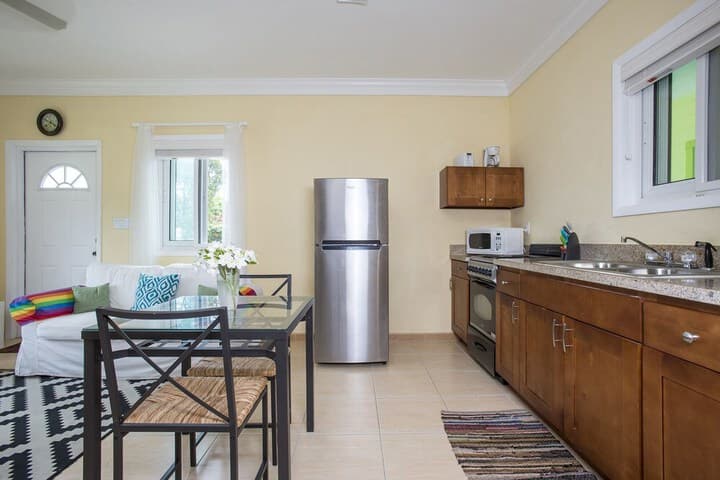 Sir Charles Guest House photo 4