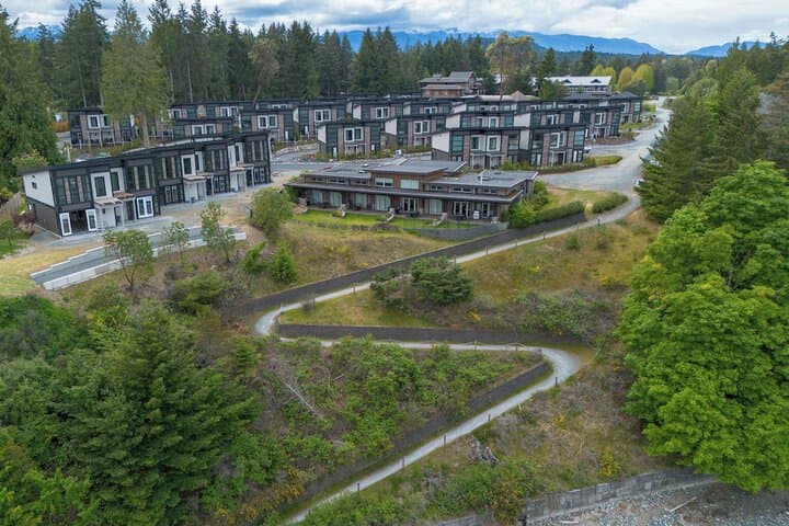 Sunrise Ridge Waterfront Resort photo 4
