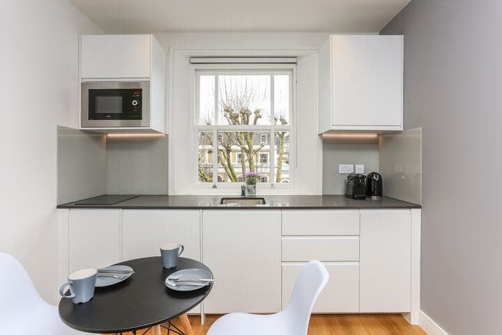 Inverness Terrace Serviced Apartments by Concept Apartments photo 4