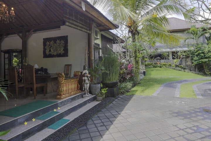 The Kampung Ubud Villa photo 4