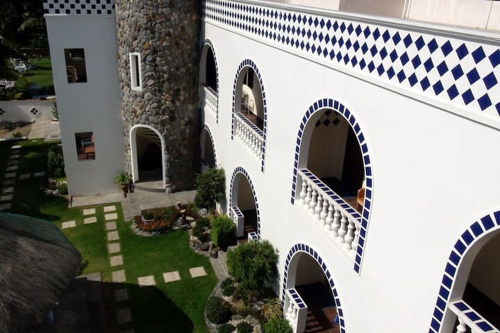Squares Cafe&Apartments photo 5