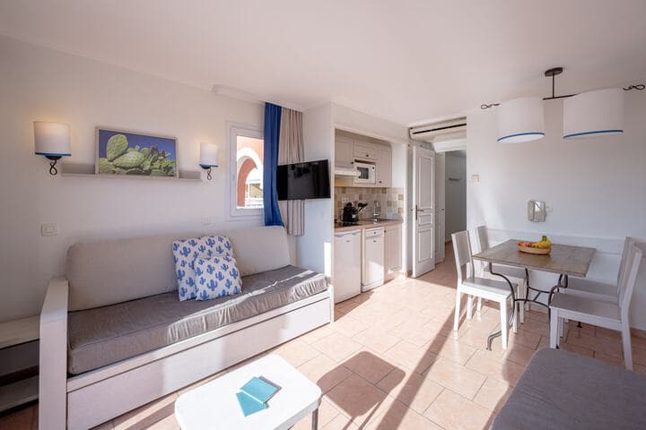 Pierre & Vacances Premium Les Calanques des Issambres photo 3