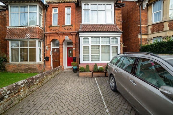 OYO Lonsdale Guest House photo 2