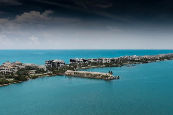 Palm Beach Waterfront Suites photo 3