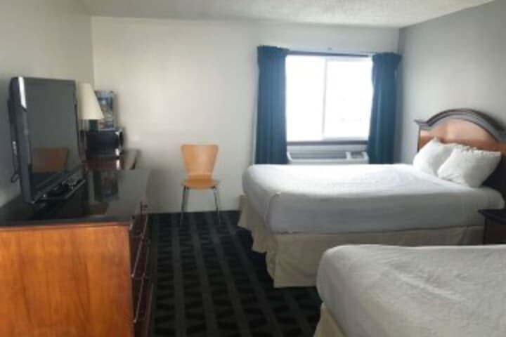 Redwood Lodge photo 5