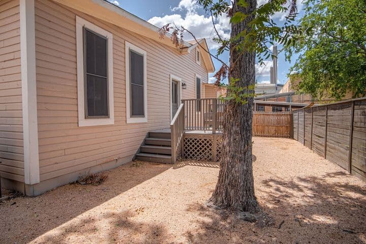 Restored Historic 2br / 1.5ba House Near Downtown photo 5