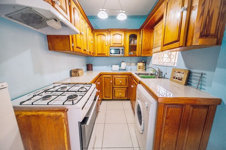 ClarenceVille Villa Apartments photo 2