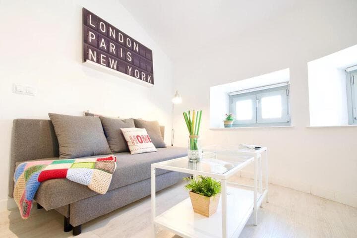 MalagaUrbanRooms Central Suites photo 2