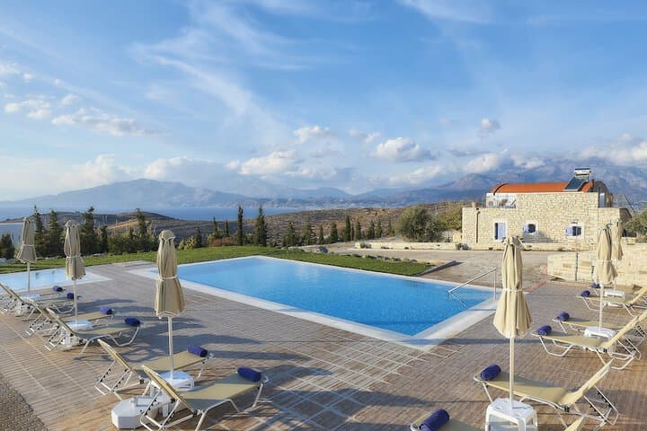 Orelia Cretan Villas & Deluxe Apartments photo 1