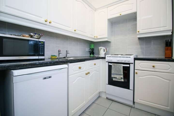 Embassy Apartments photo 3