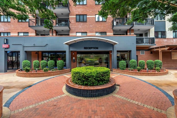 Central Brunswick Apartment Hotel photo 5
