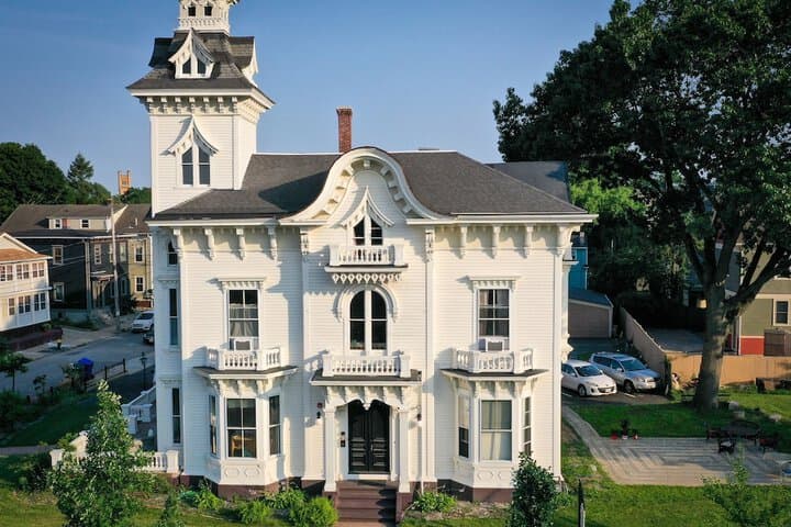 Federal Hill destination view
