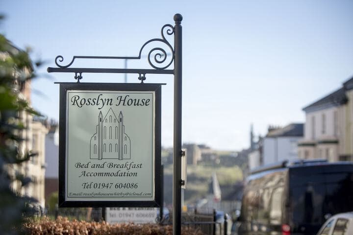 Rosslyn House photo 3