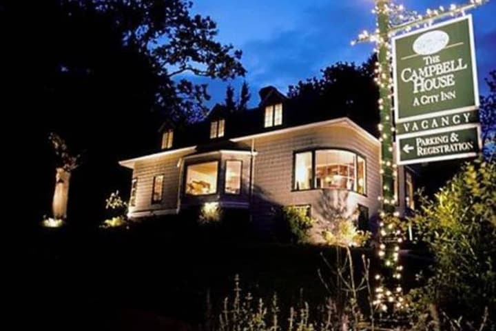 Campbell House Inn photo 4