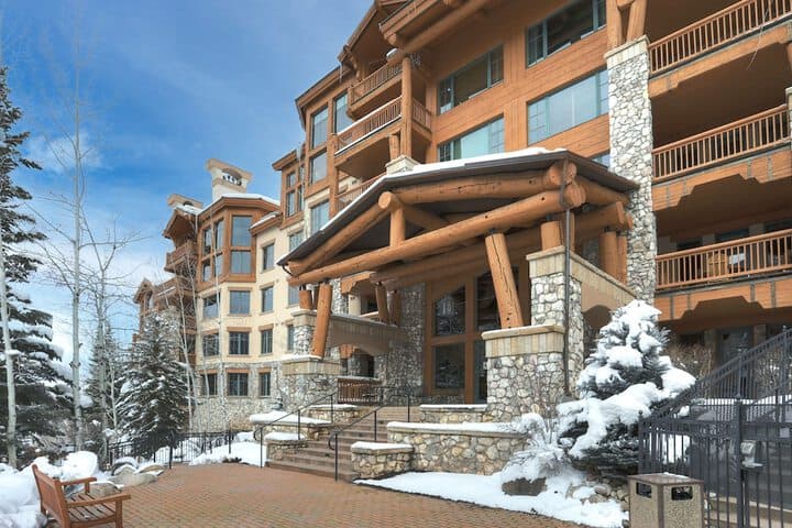 Elkhorn Lodge photo 4