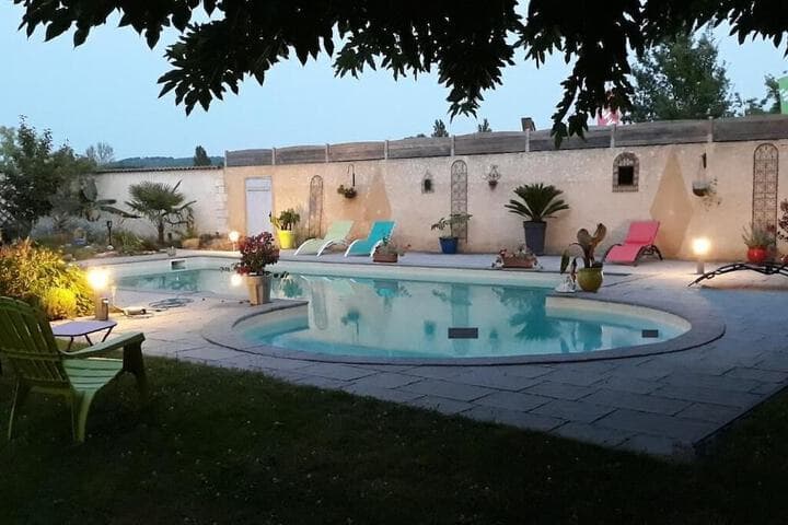 Vire-sur-Lot destination view
