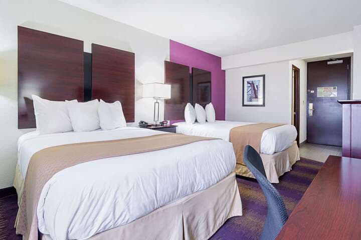 Quality Inn West End photo 2