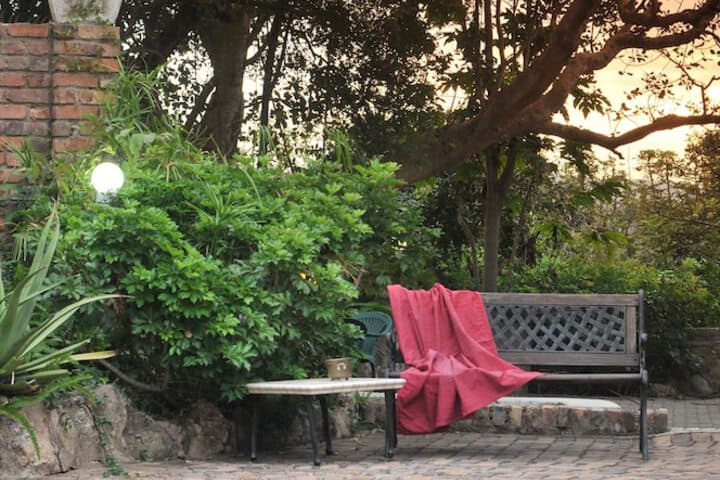 Sunset Manor photo 5